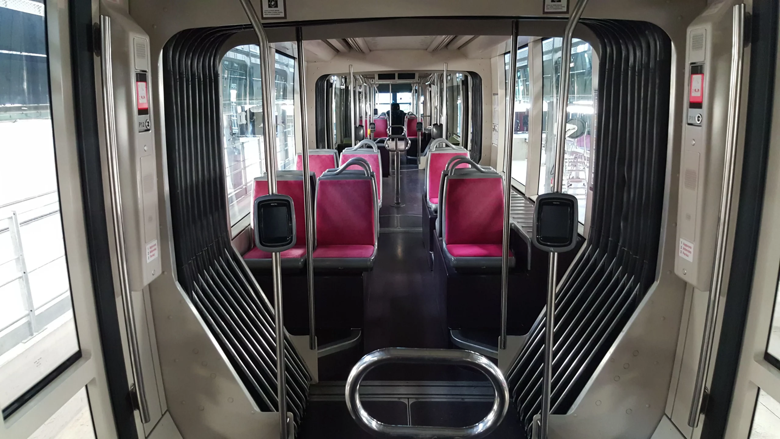 Read more about the article Dijon – Modification studies of the Citadis 302 tramway interior diagram
