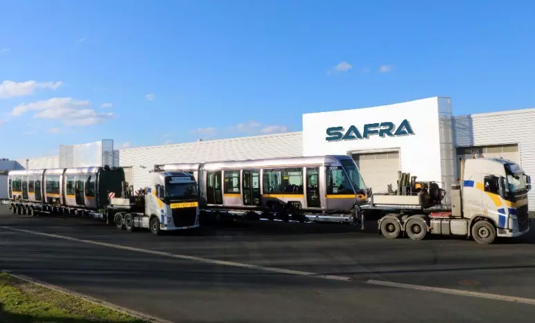 Lire la suite à propos de l’article Premier contrat à l’international pour SAFRA avec la réparation du tramway de Dublin